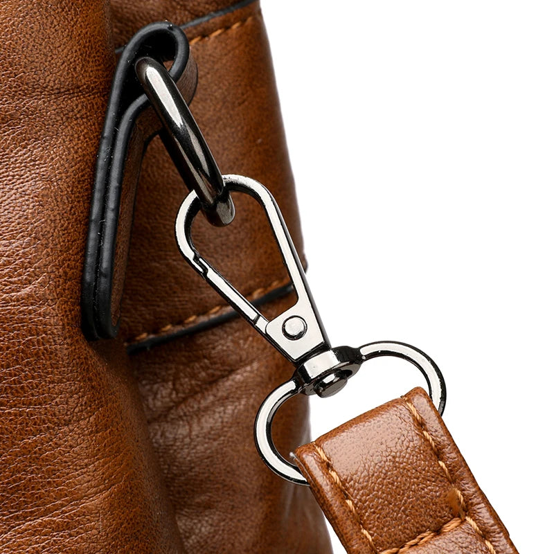 Bolsa de Couro Legitimo Classic Leather™